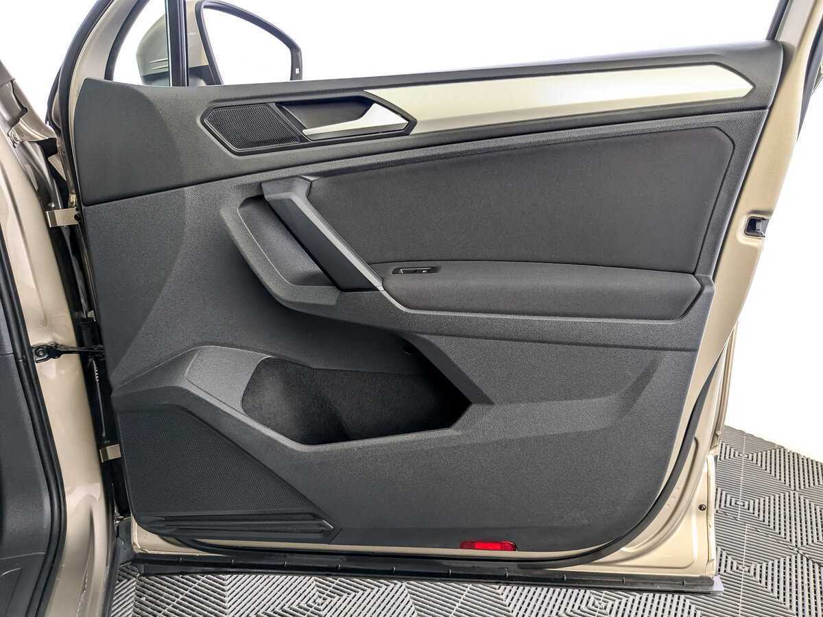 Купить Volkswagen Tiguan, 2019, 107 296 км.. Фото: #19
