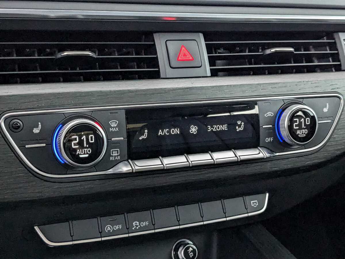 Купить Audi A4, 2018, 75 670 км.. Фото: #16