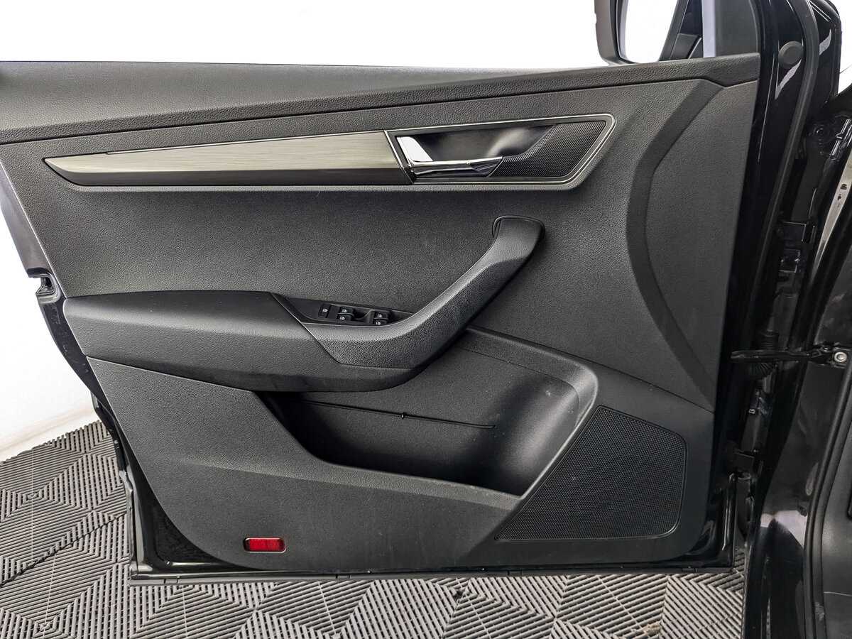 Купить Skoda Karoq, 2020, 120 033 км.. Фото: #14