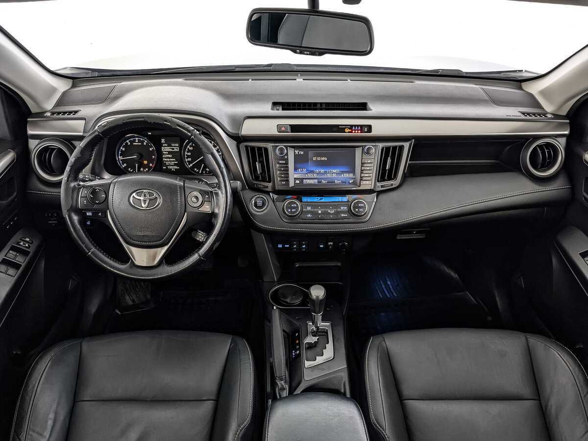 Купить Toyota RAV4, 2017, 135 238 км.. Фото: #9