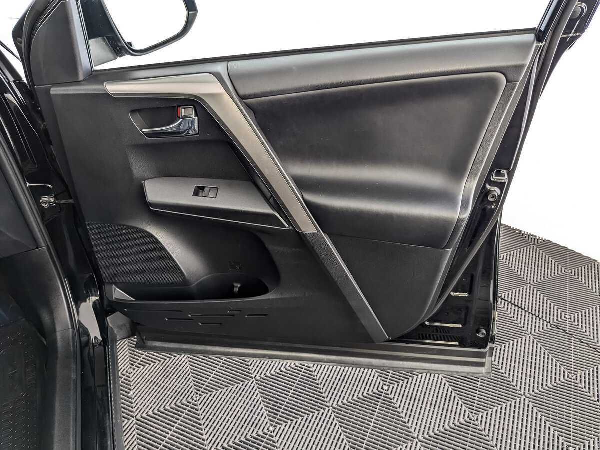 Купить Toyota RAV4, 2017, 135 238 км.. Фото: #20