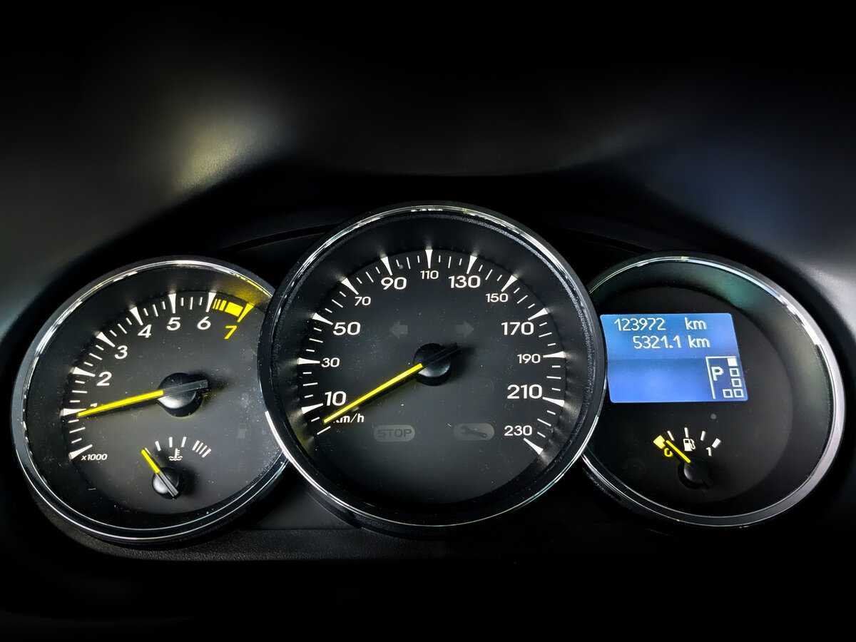 Купить Renault Fluence, 2012, 123 964 км.. Фото: #10