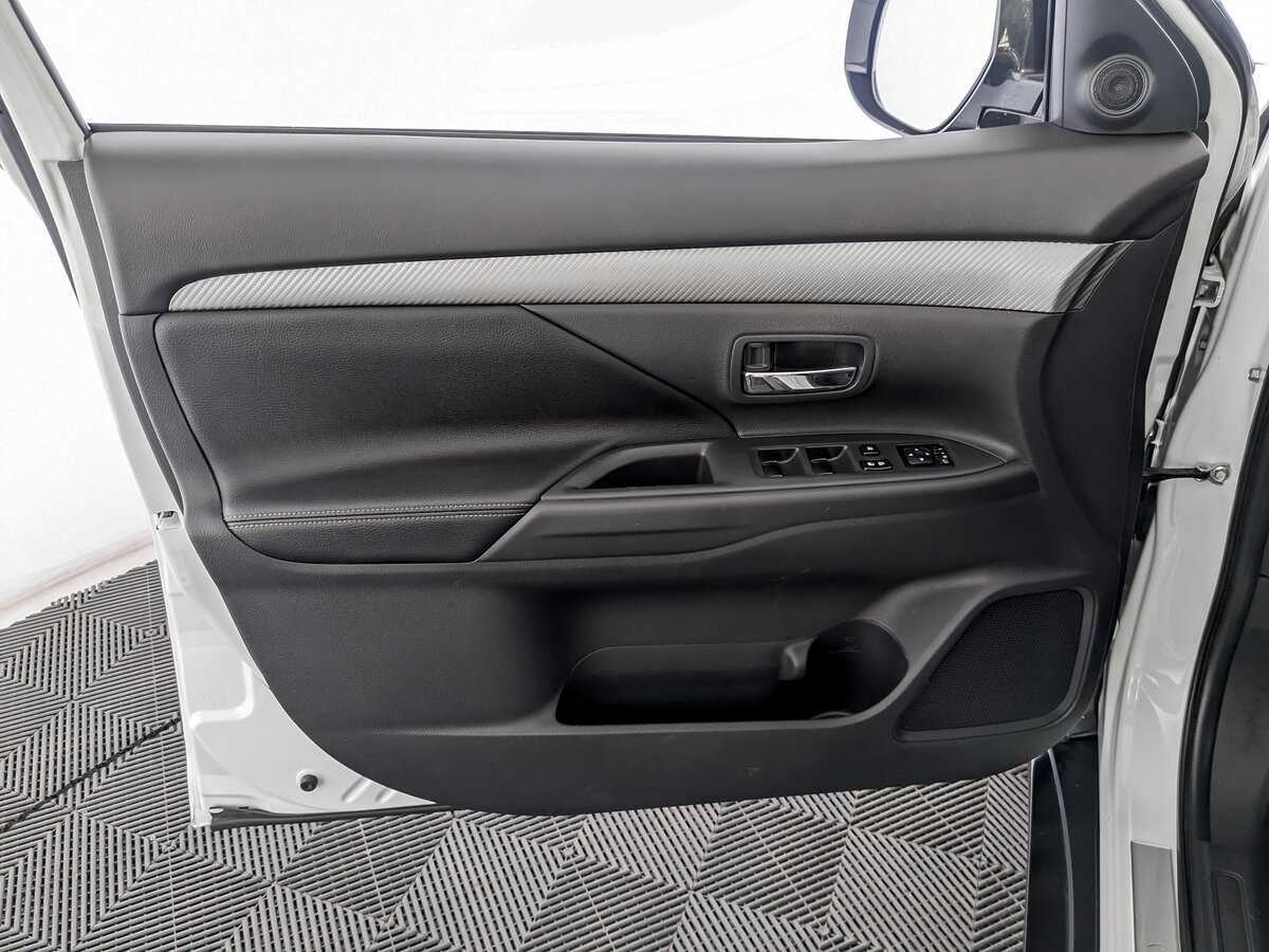 Купить Митсубиши Оутлэндер, 2014, 43 507 км.. Фото: #14