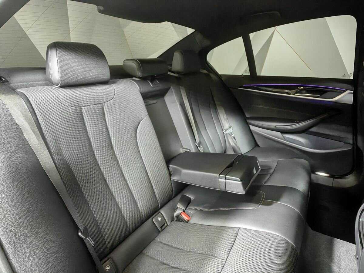 Купить BMW 5 серии, 2017, 61 613 км.. Фото: #10