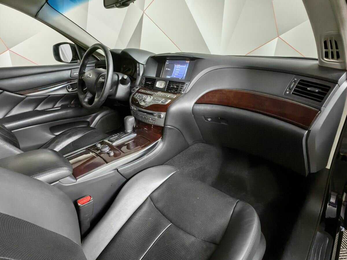 Купить Infiniti Q70, 2016, 124 127 км.. Фото: #8
