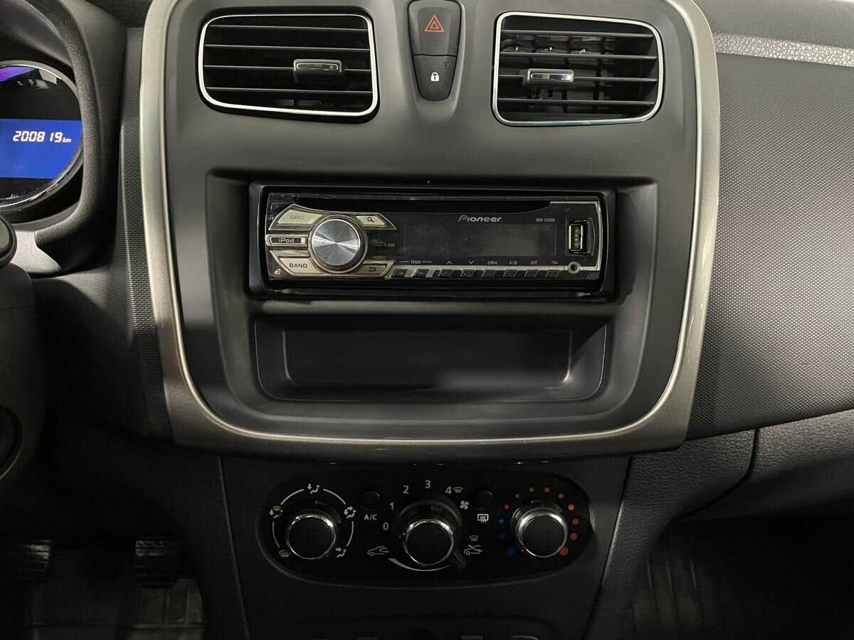 Купить Рено Логан, 2018, 200 819 км.. Фото: #11