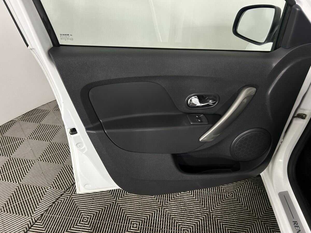 Купить Рено Логан, 2016, 72 429 км.. Фото: #7