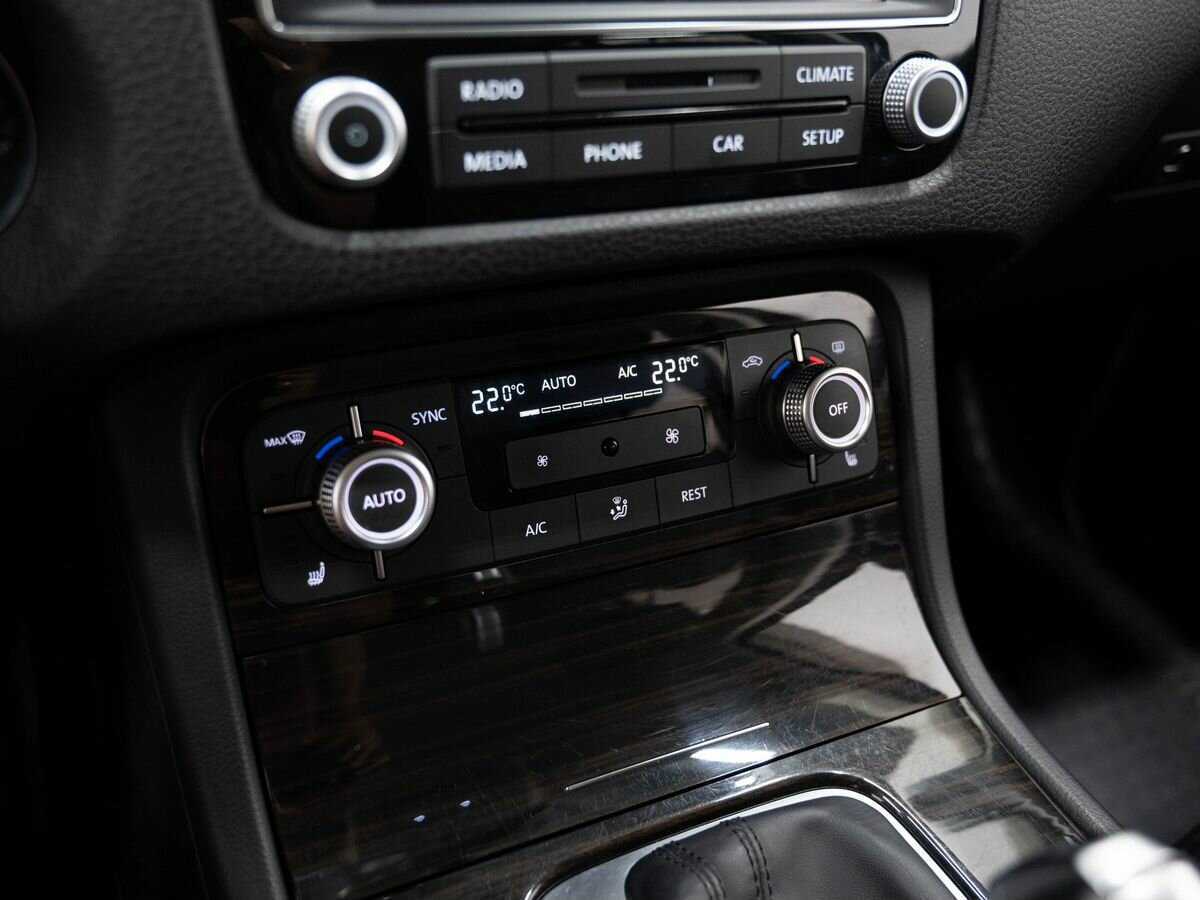 Купить Volkswagen Touareg, 2015, 150 366 км.. Фото: #19