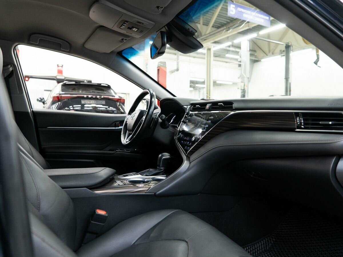 Купить Toyota Camry, 2018, 159 747 км.. Фото: #10