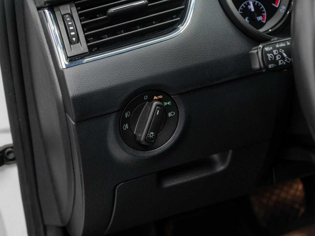 Купить Skoda Octavia, 2018, 88 918 км.. Фото: #13