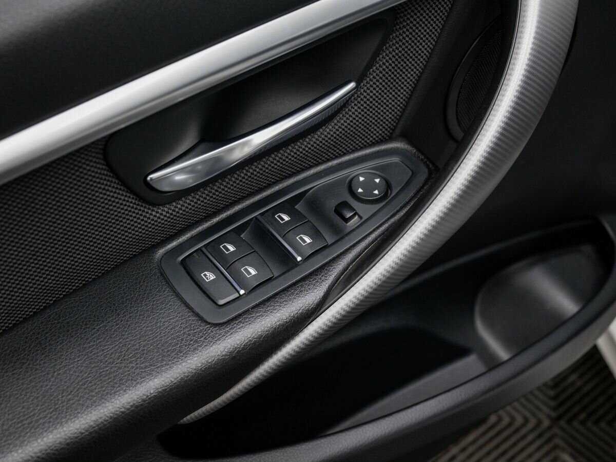 Купить BMW 3 серии, 2017, 132 105 км.. Фото: #14