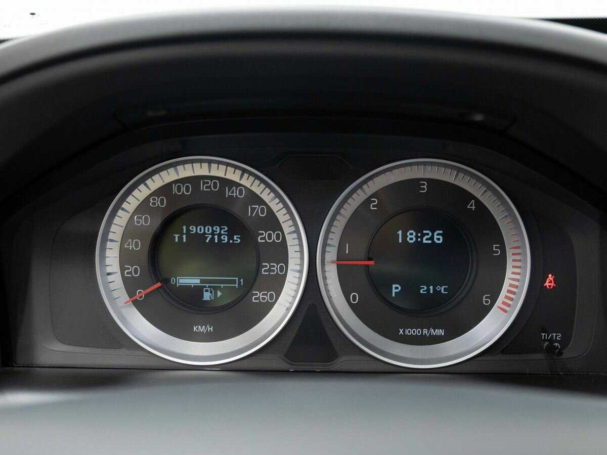 Купить Вольво ИксЦ60, 2013, 190 000 км.. Фото: #18