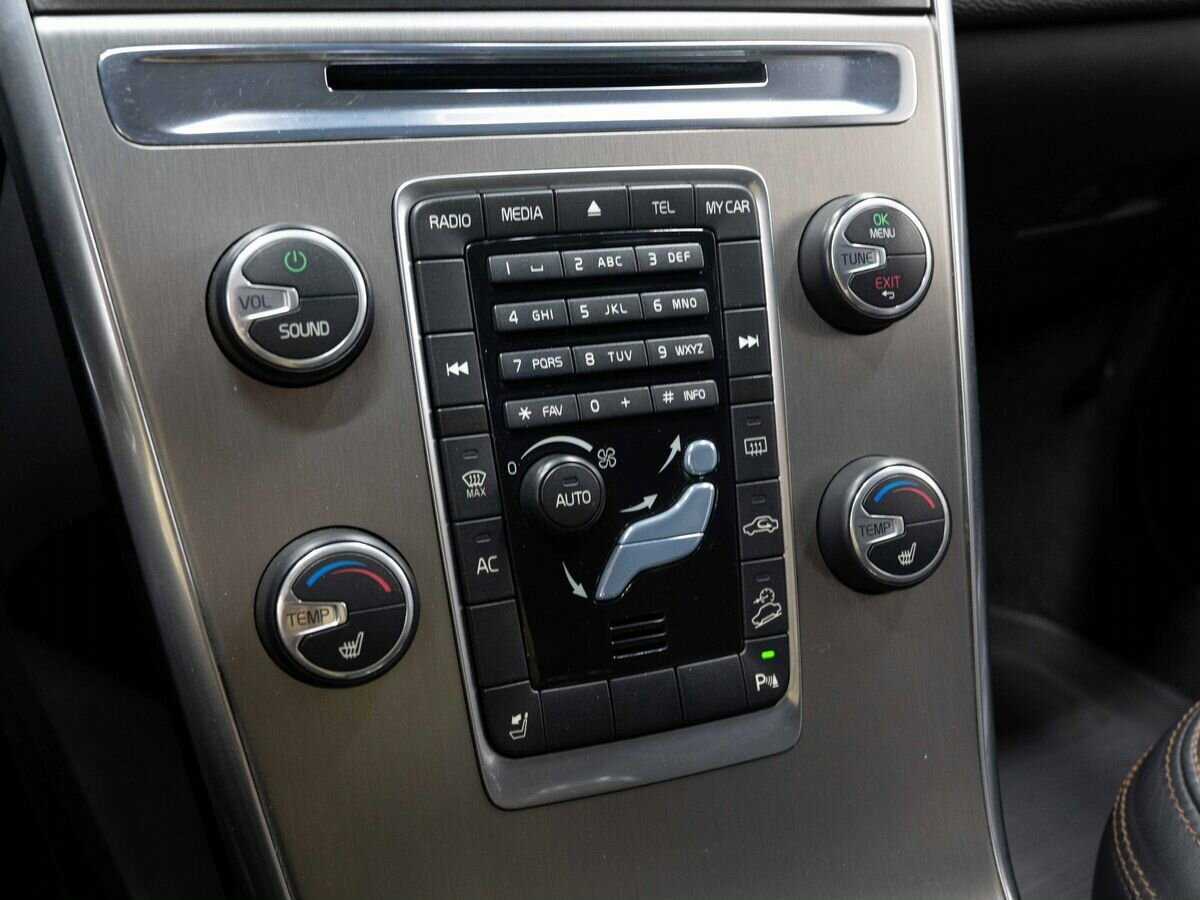 Купить Вольво ИксЦ60, 2013, 190 000 км.. Фото: #19