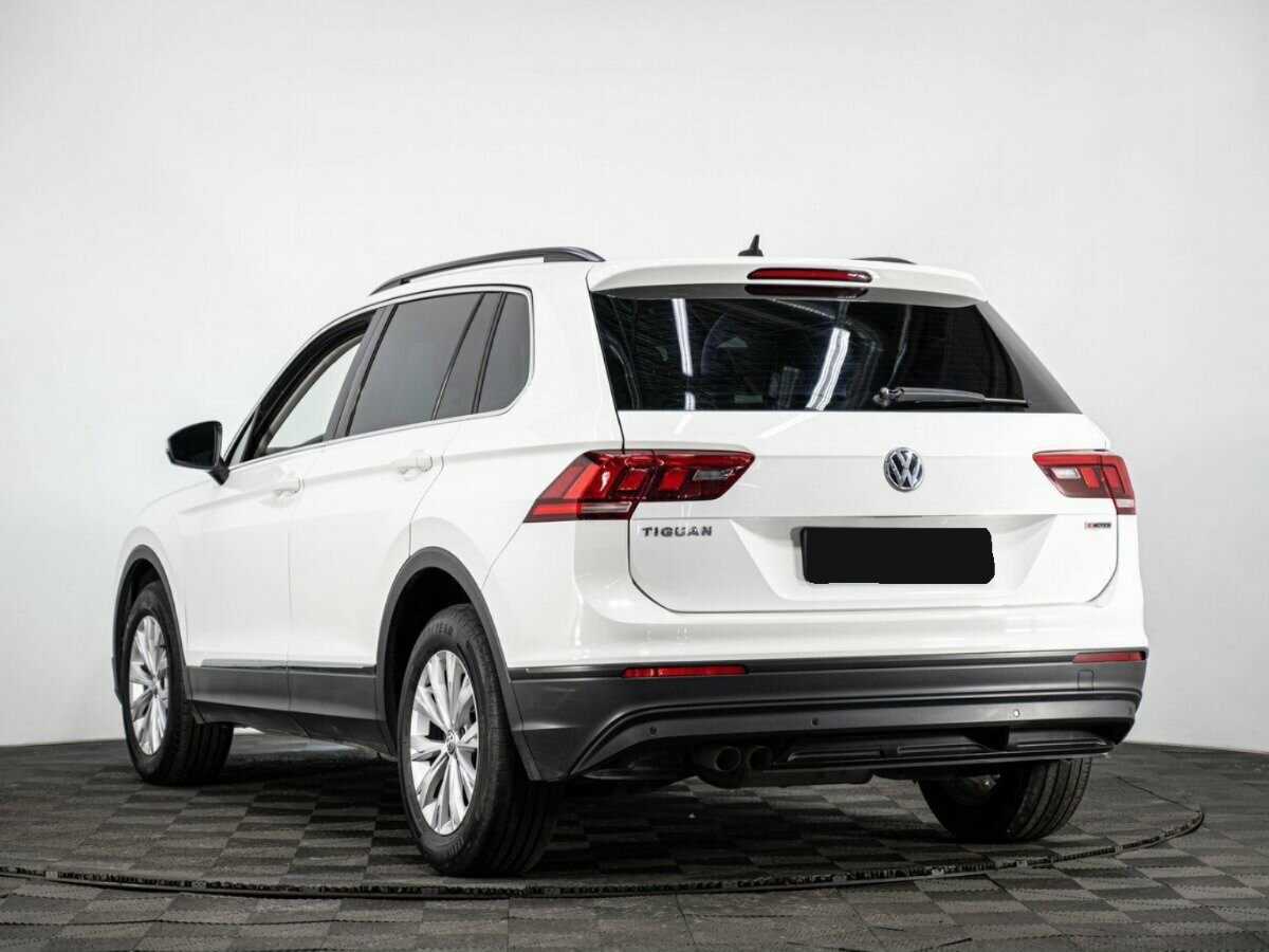 Купить Volkswagen Tiguan, 2018, 120 199 км.. Фото: #3