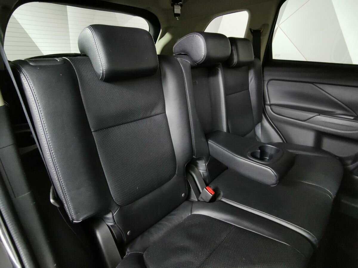 Купить Митсубиши Оутлэндер, 2016, 192 950 км.. Фото: #12