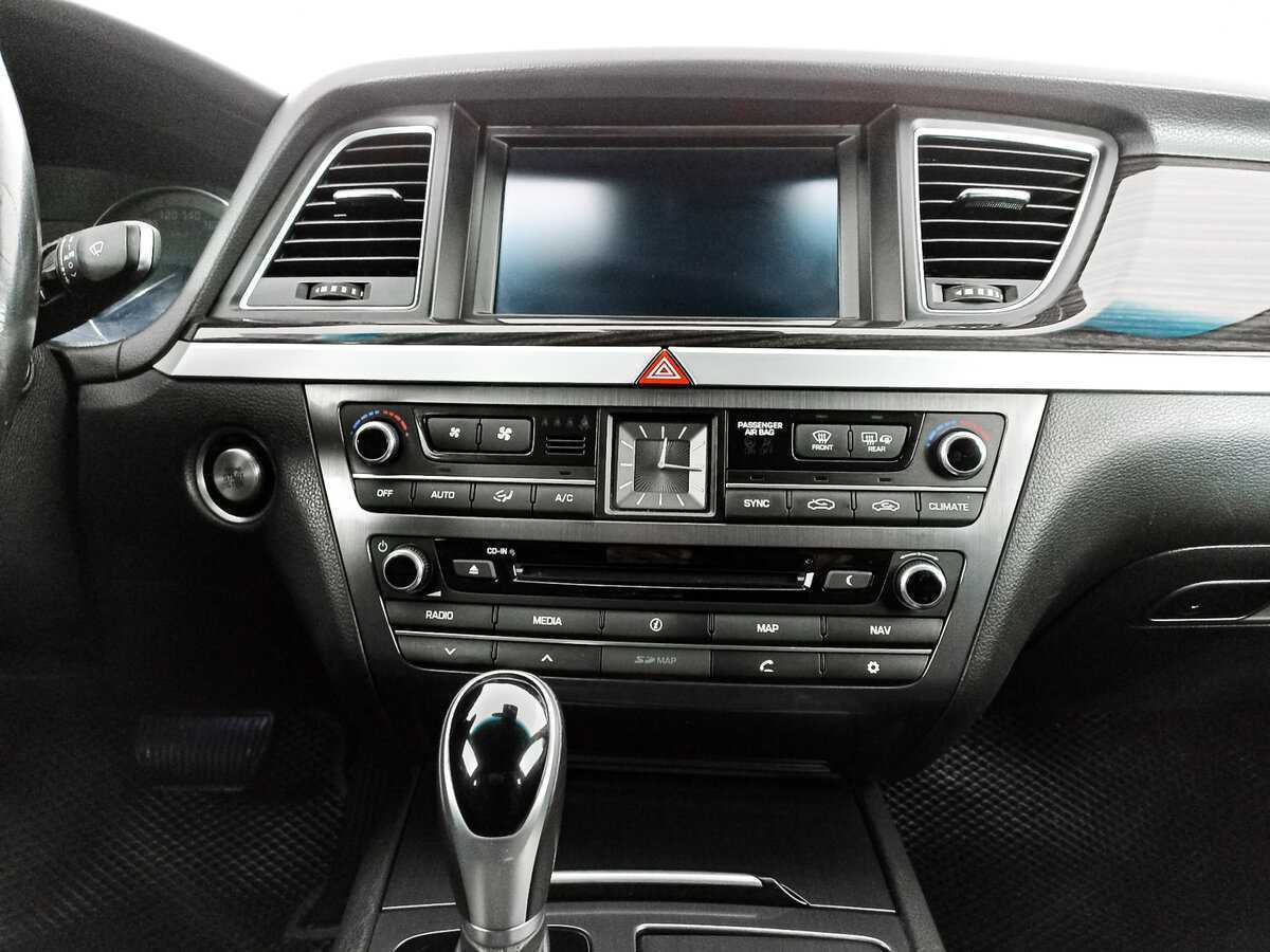 Купить Hyundai Genesis, 2016, 137 465 км.. Фото: #12