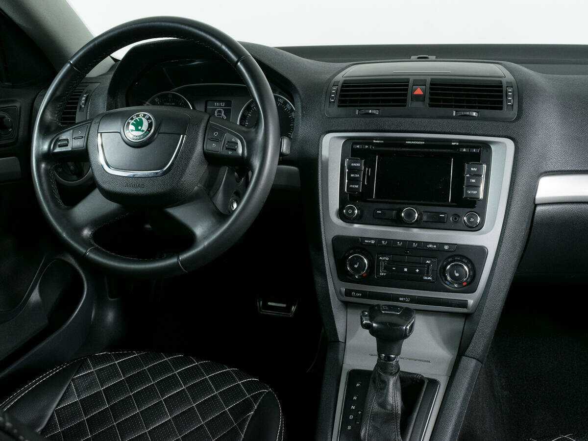 Купить Шкода Октавия, 2013, 227 457 км.. Фото: #10