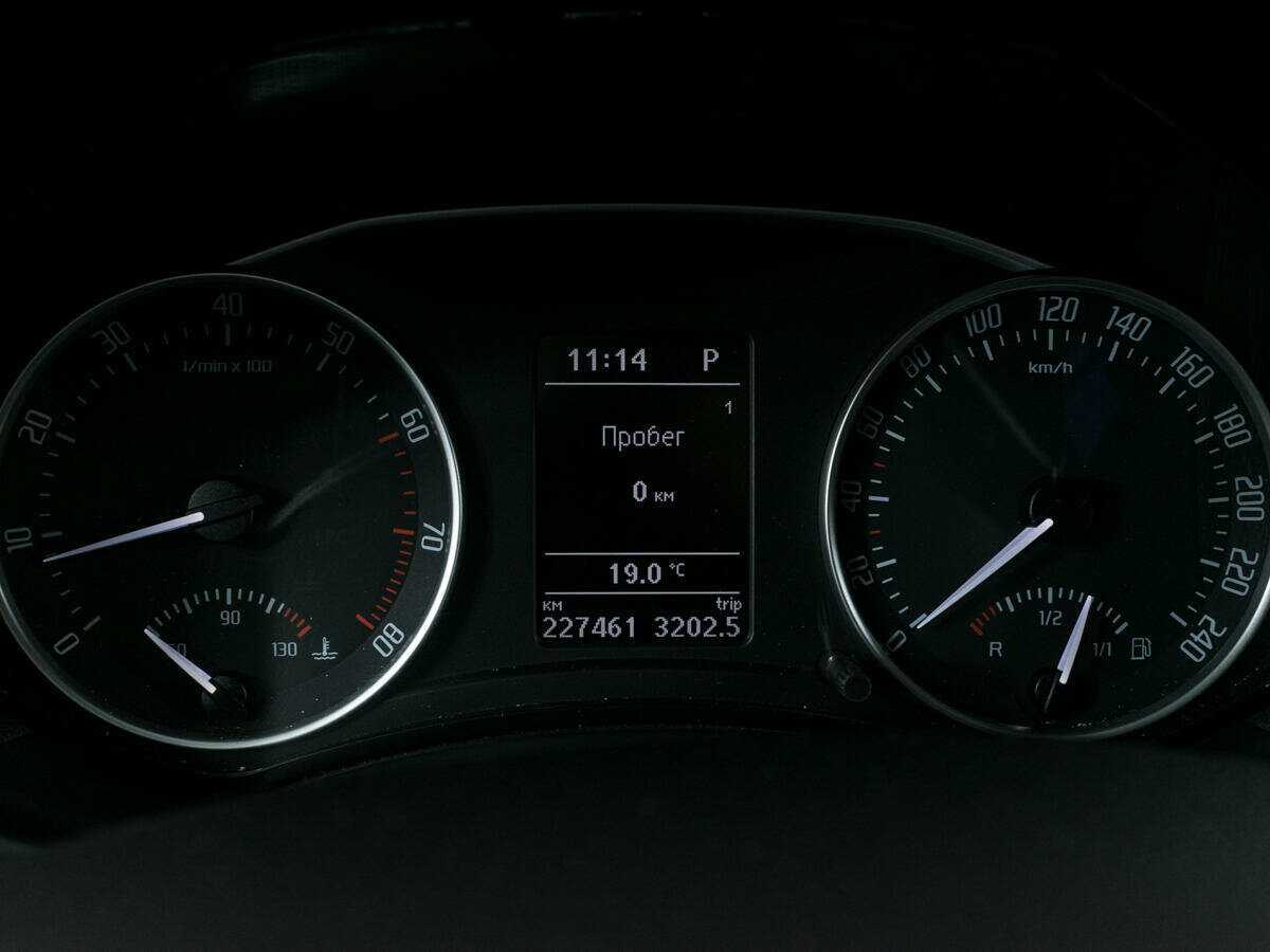 Купить Шкода Октавия, 2013, 227 457 км.. Фото: #12