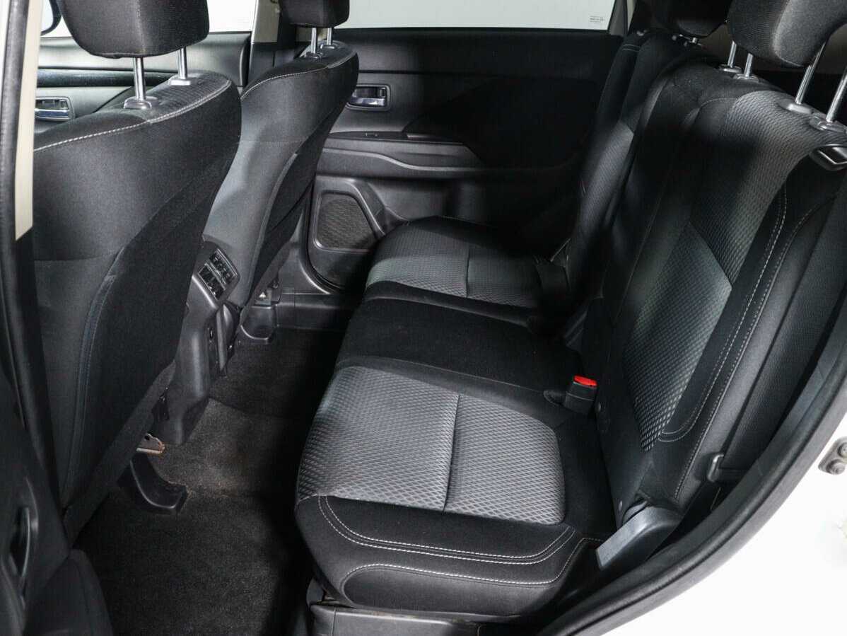 Купить Mitsubishi Outlander, 2018, 60 120 км.. Фото: #9