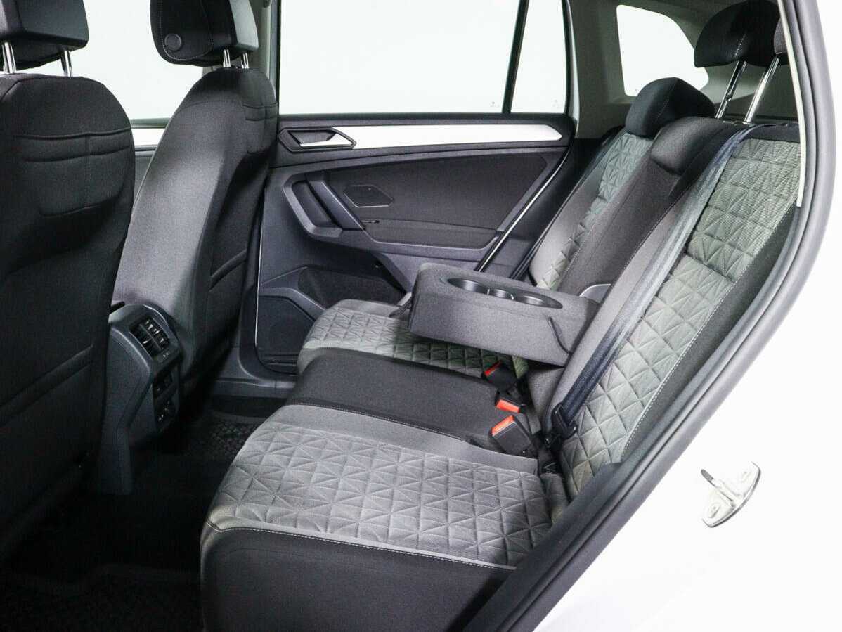 Купить Volkswagen Tiguan, 2020, 113 939 км.. Фото: #7