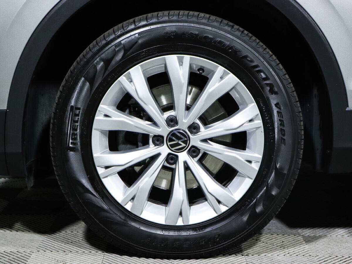 Купить Volkswagen Tiguan, 2021, 72 990 км.. Фото: #17