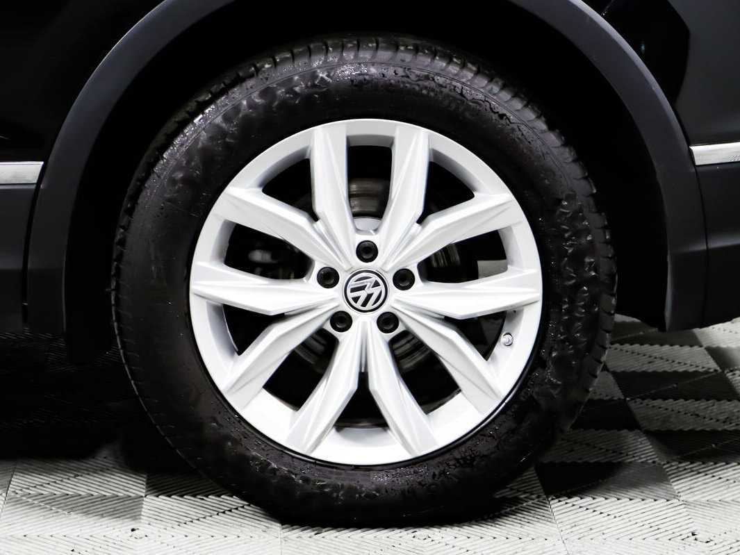 Купить Volkswagen Tiguan, 2017, 136 929 км.. Фото: #13