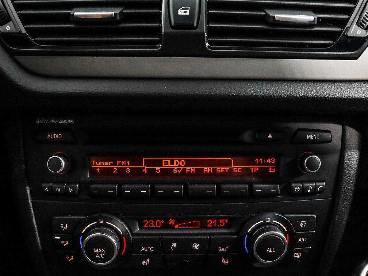 Купить BMW X1, 2014, 127 362 км.. Фото: #13