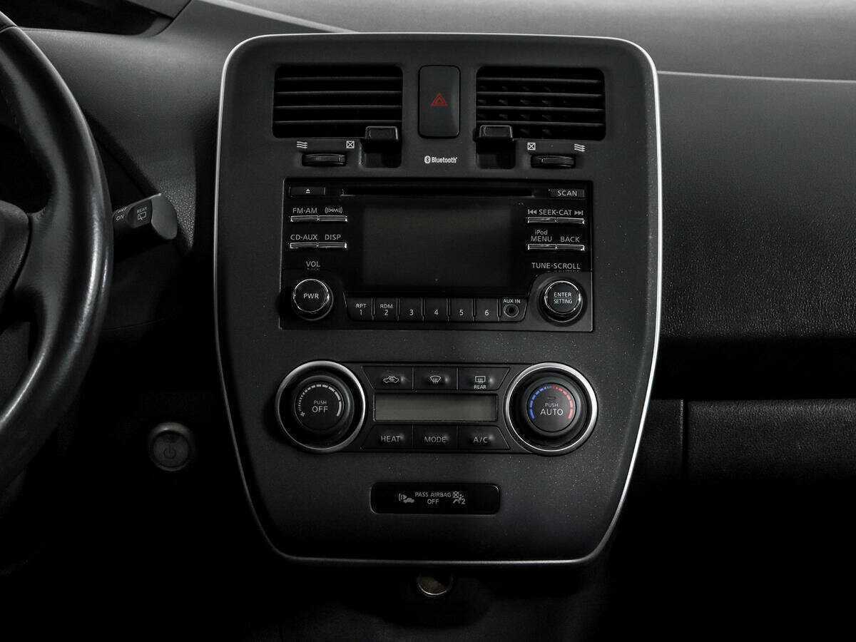 Купить Nissan Leaf, 2013, 66 405 км.. Фото: #17