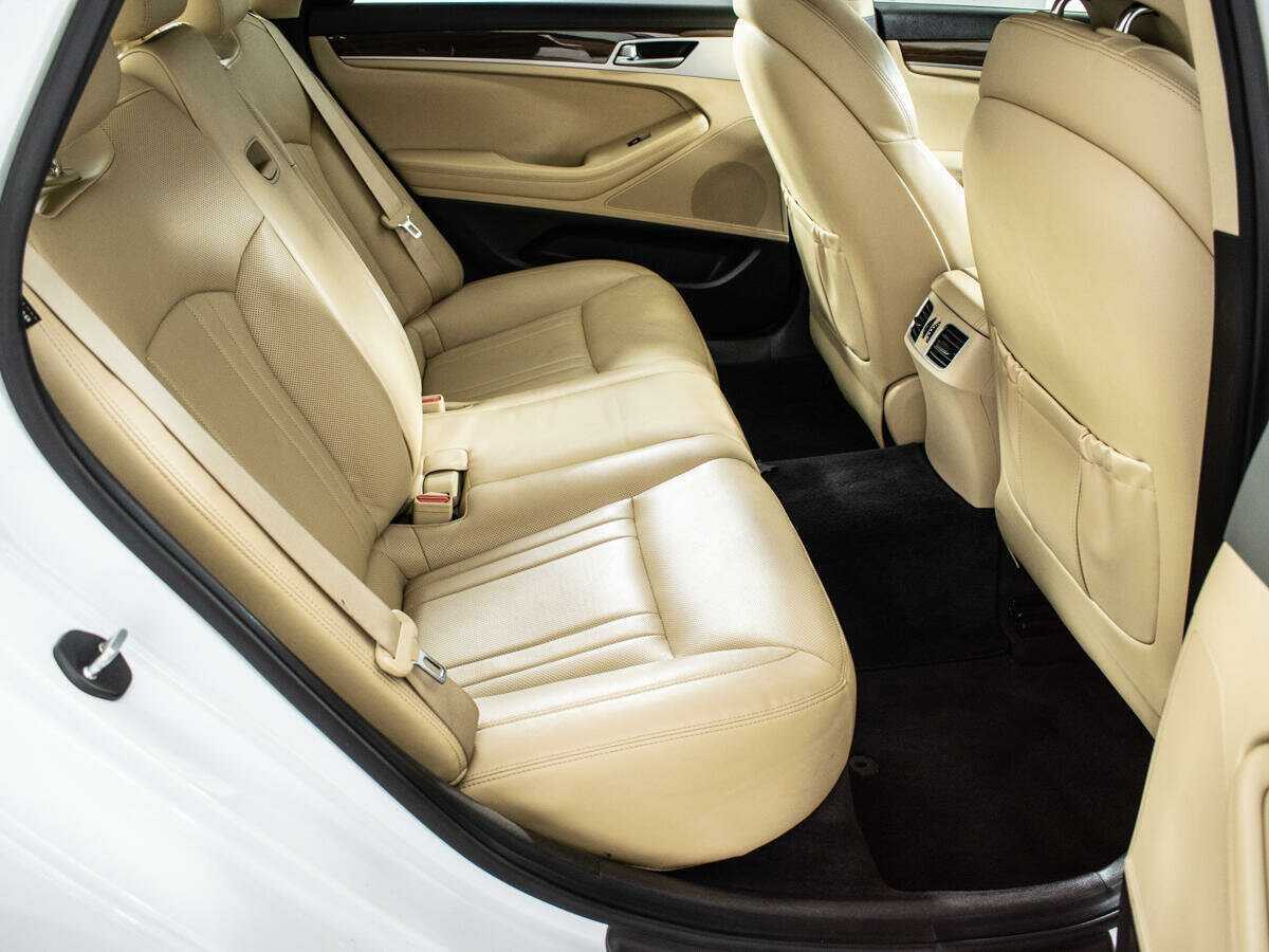 Купить Hyundai Genesis, 2015, 109 430 км.. Фото: #10