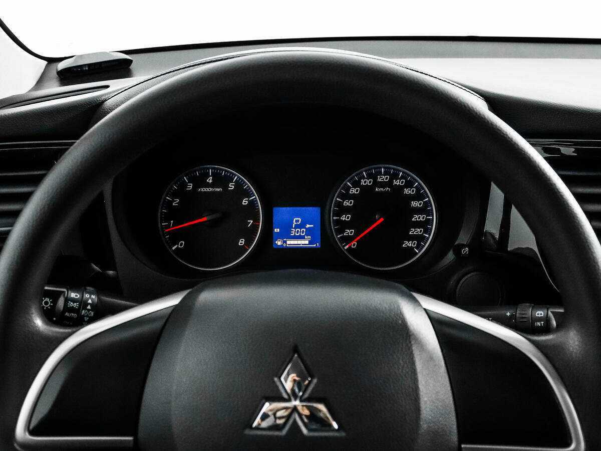 Купить Mitsubishi Outlander, 2018, 61 896 км.. Фото: #14