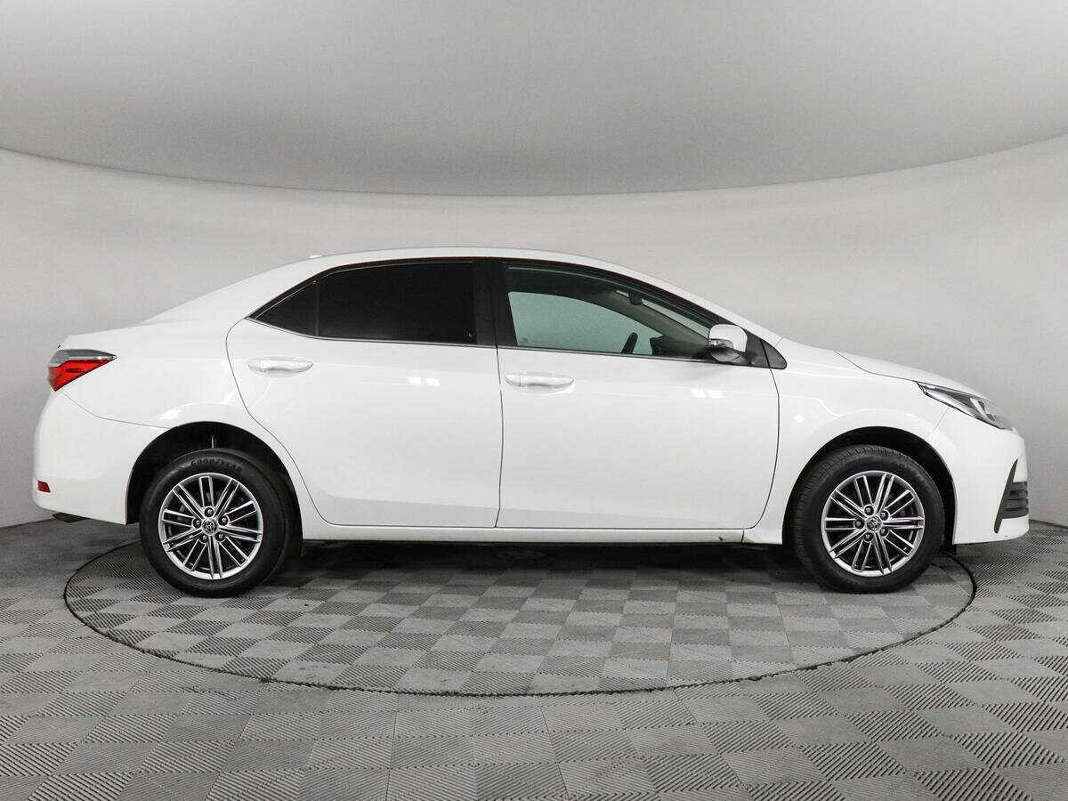 Купить Toyota Corolla, 2018, 99 985 км.. Фото: #3