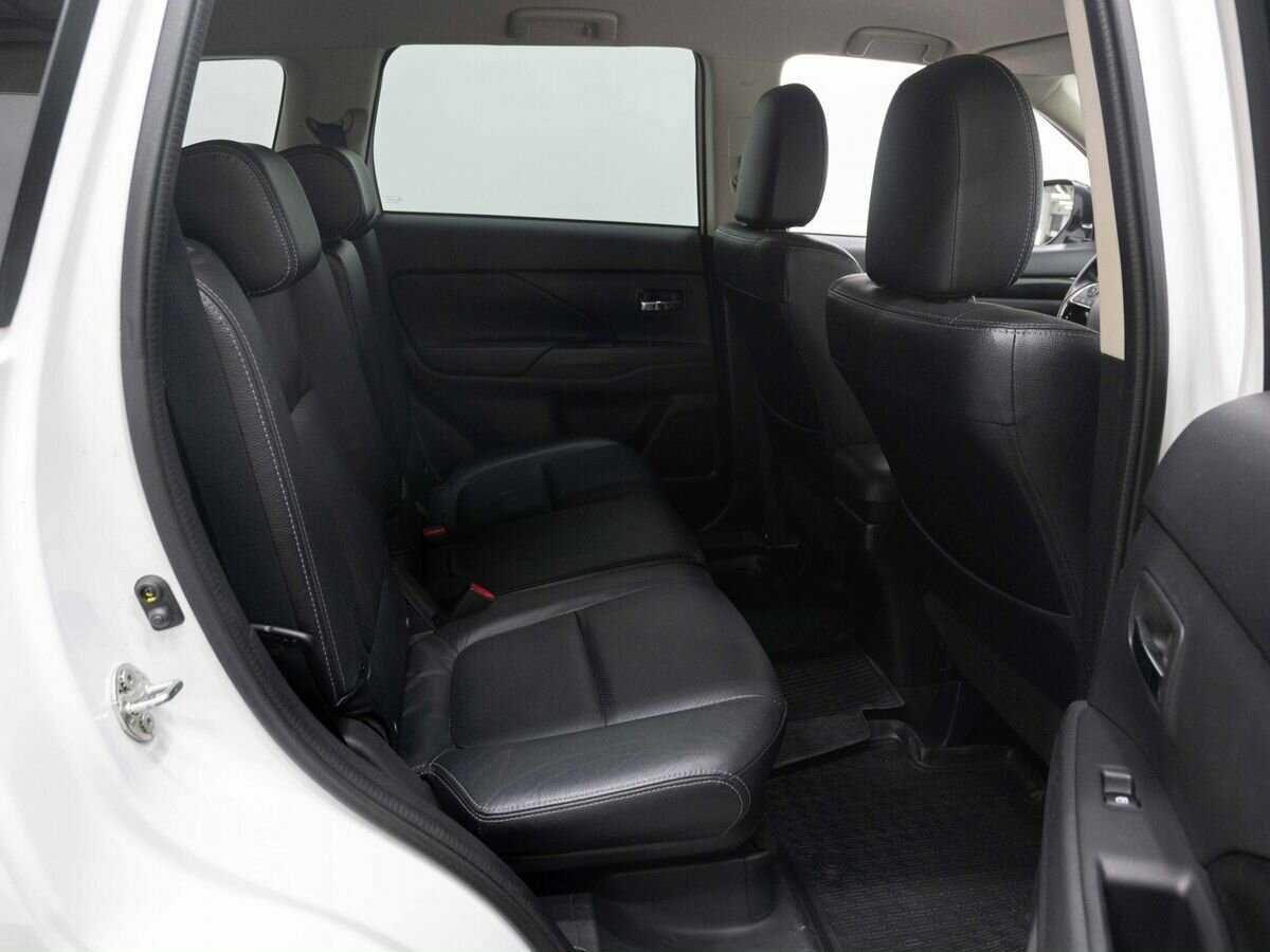 Купить Митсубиши Оутлэндер, 2016, 176 533 км.. Фото: #11