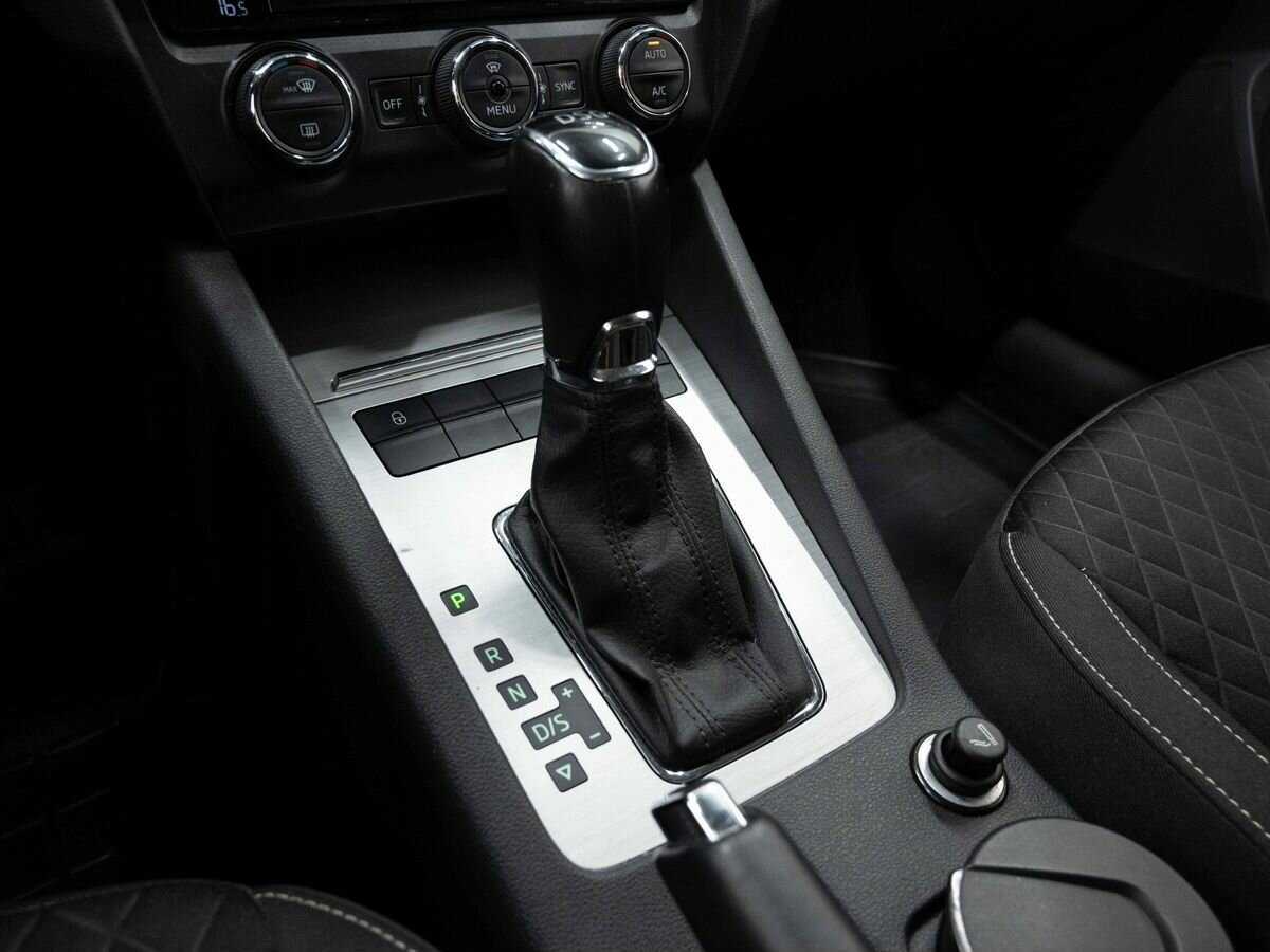 Купить Шкода Октавия, 2016, 263 120 км.. Фото: #22