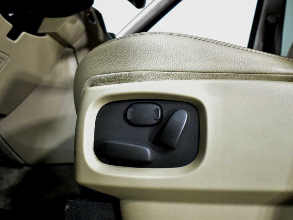 Купить Land Rover Discovery, 2014, 214 911 км.. Фото: #9