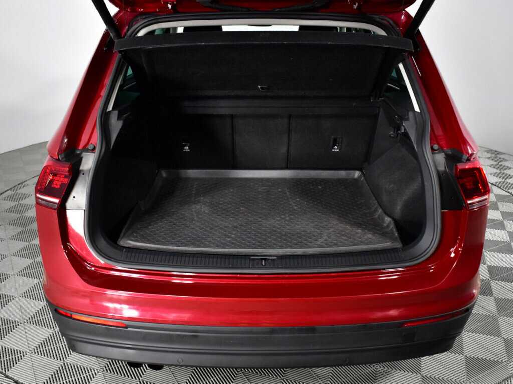 Купить Volkswagen Tiguan, 2018, 71 253 км.. Фото: #15