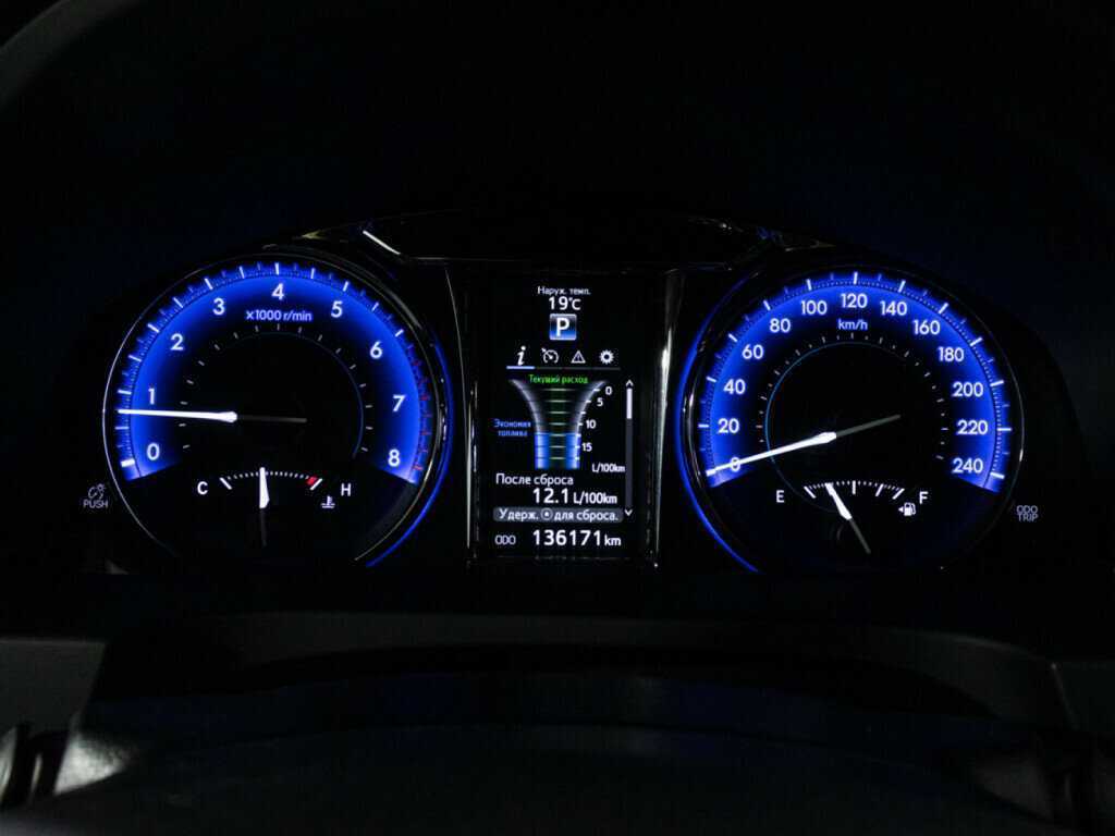 Купить Toyota Camry, 2016, 136 170 км.. Фото: #11