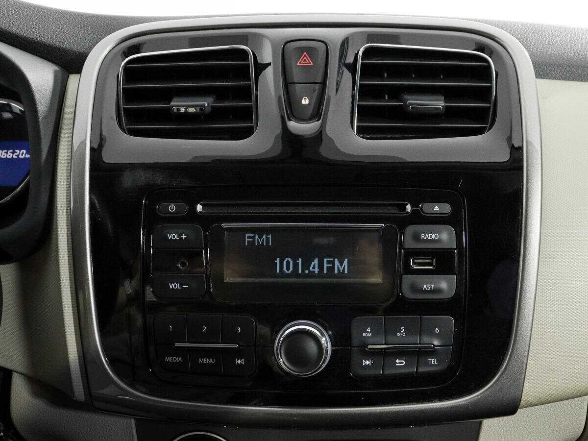 Купить Рено Логан, 2016, 106 618 км.. Фото: #12