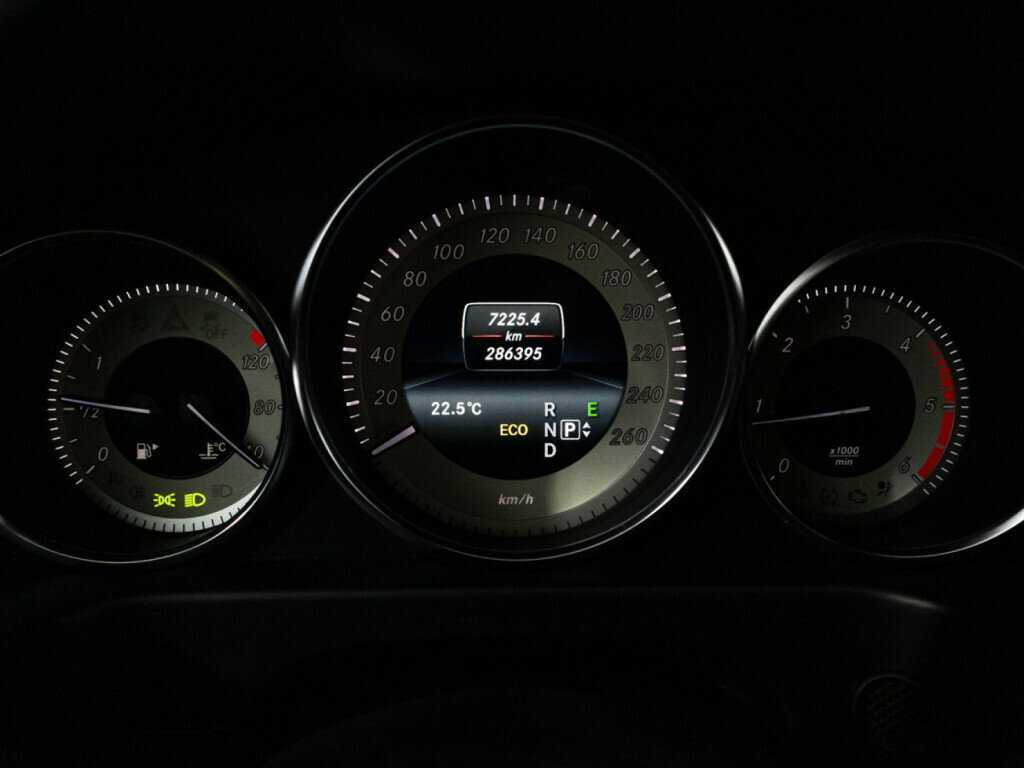 Купить Mercedes-Benz E-Класс, 2014, 286 391 км.. Фото: #11