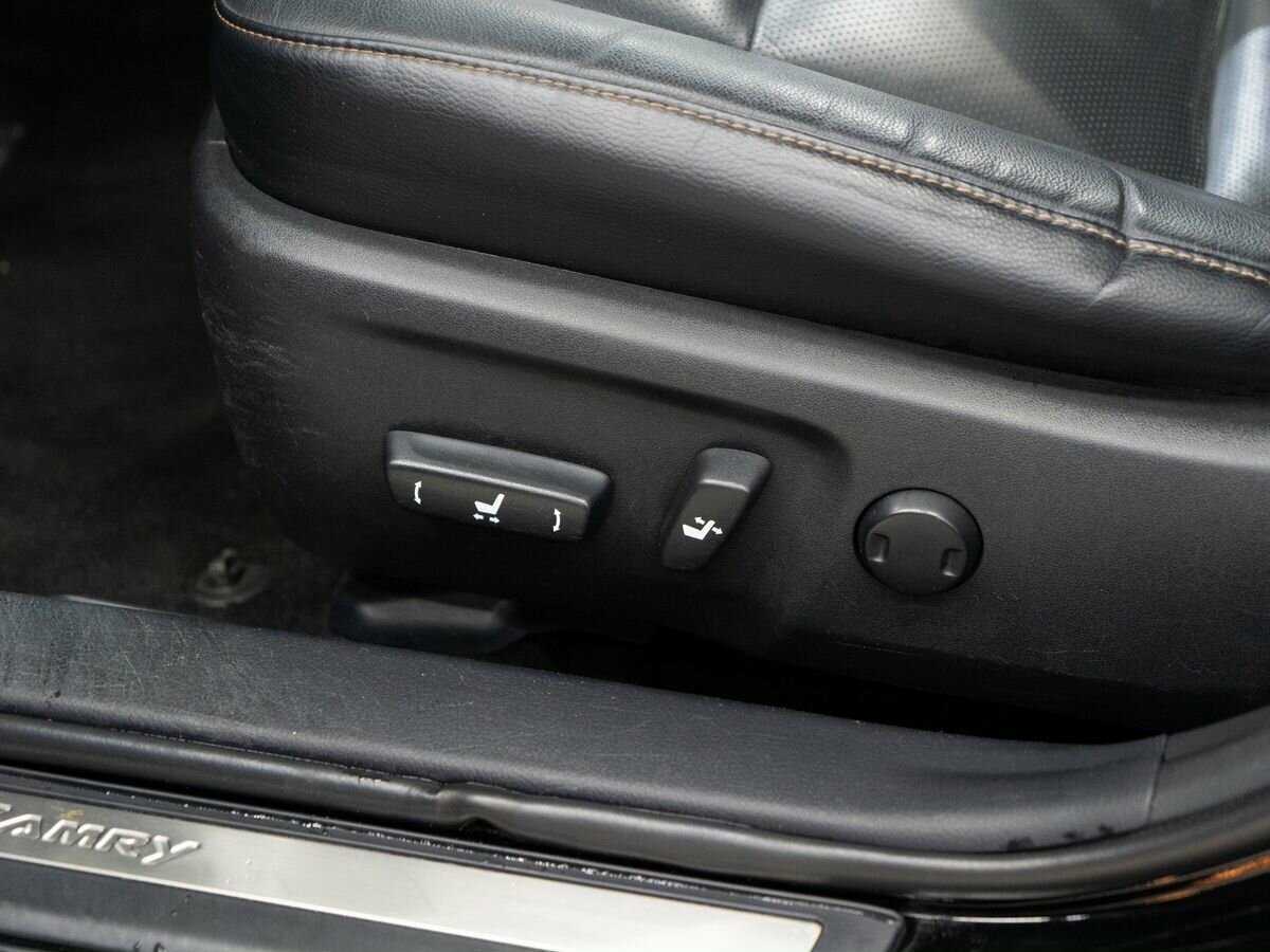 Купить Toyota Camry, 2017, 146 000 км.. Фото: #14