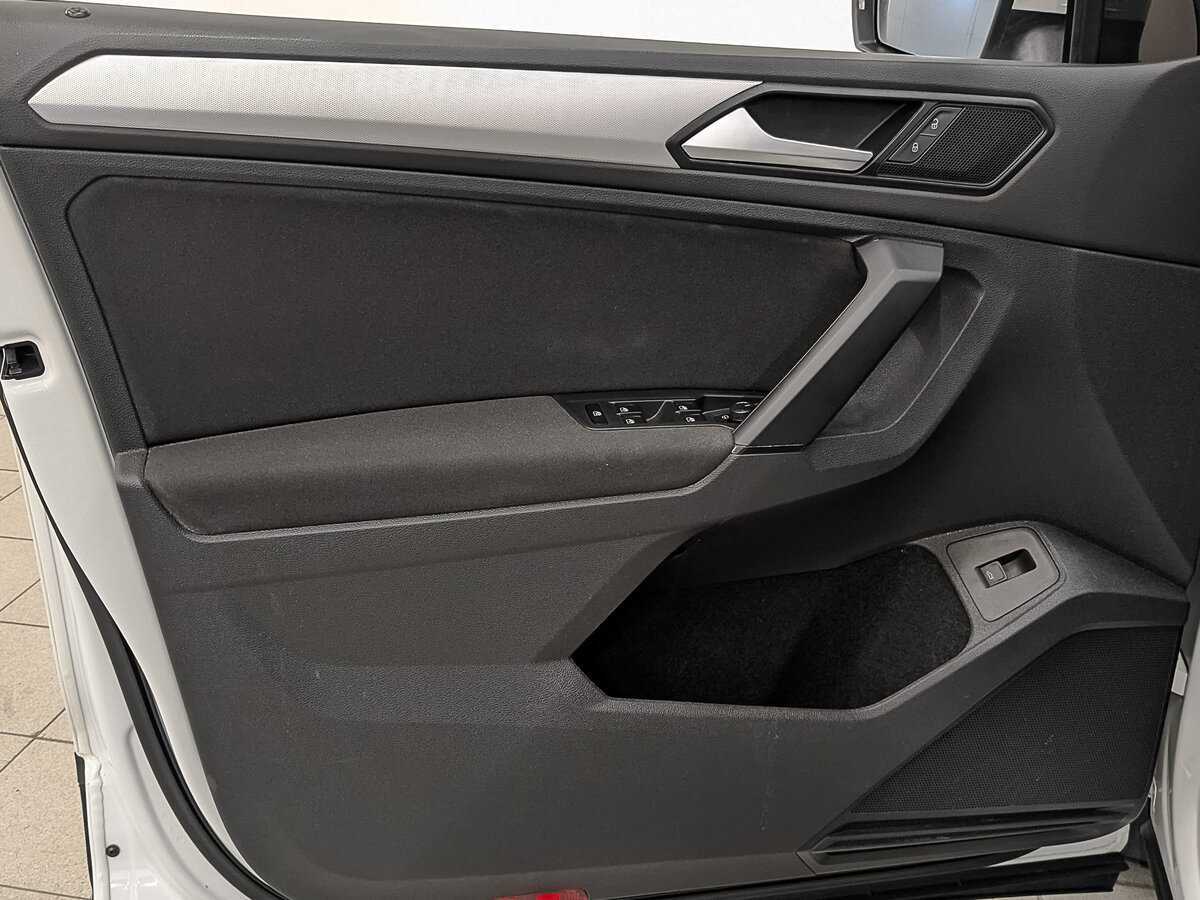 Купить Volkswagen Tiguan, 2020, 65 546 км.. Фото: #18