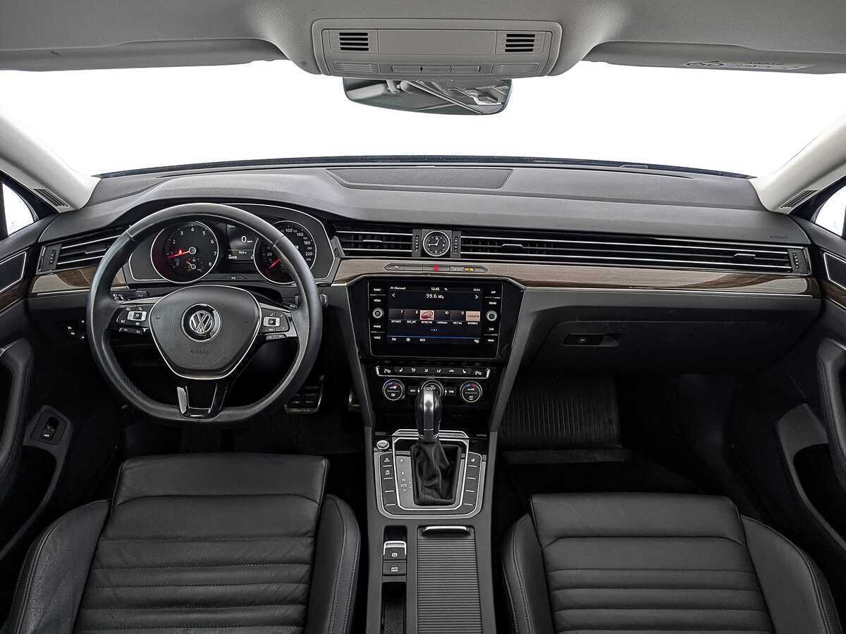 Купить Volkswagen Passat, 2019, 66 006 км.. Фото: #13