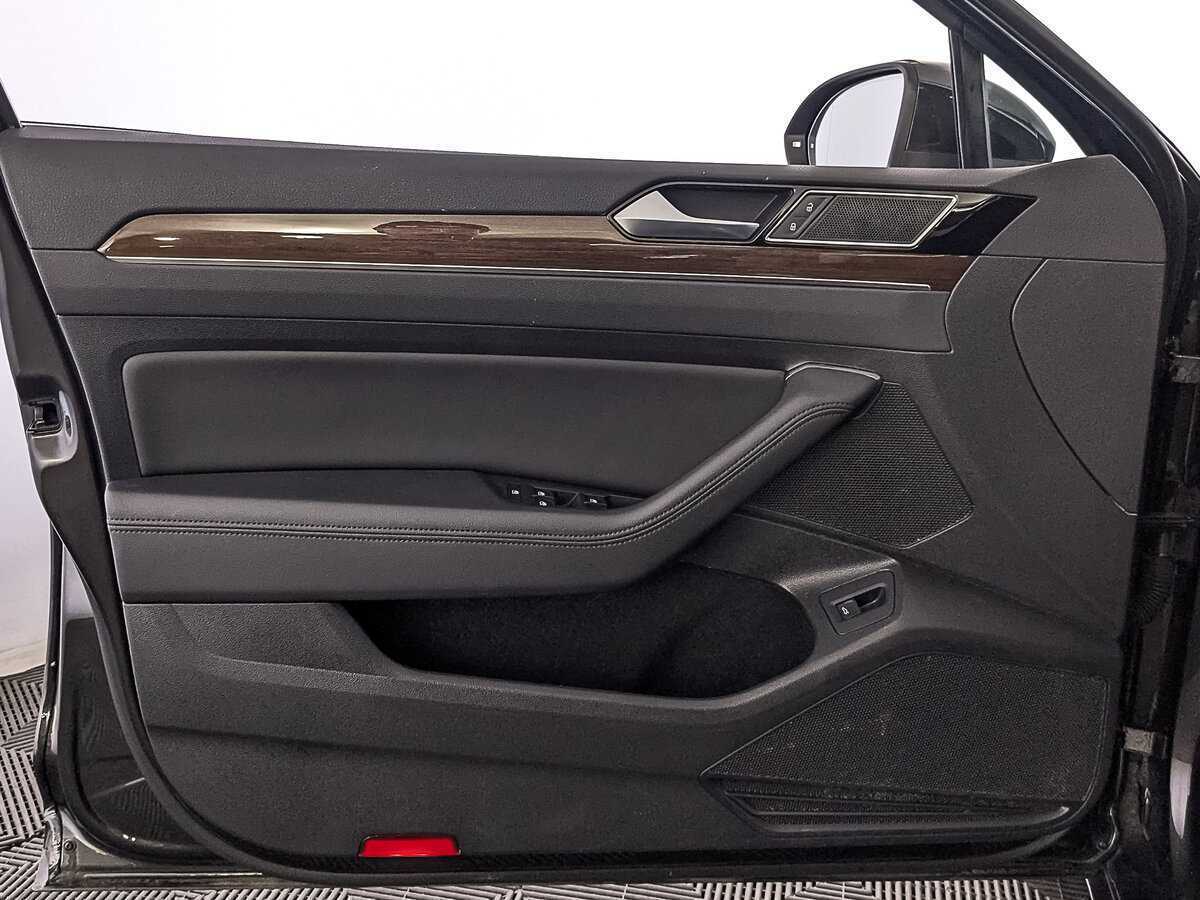 Купить Volkswagen Passat, 2019, 66 006 км.. Фото: #18