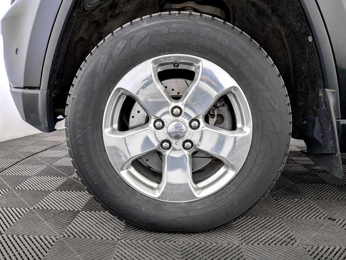 Купить Jeep Grand Cherokee, 2012, 242 257 км.. Фото: #17