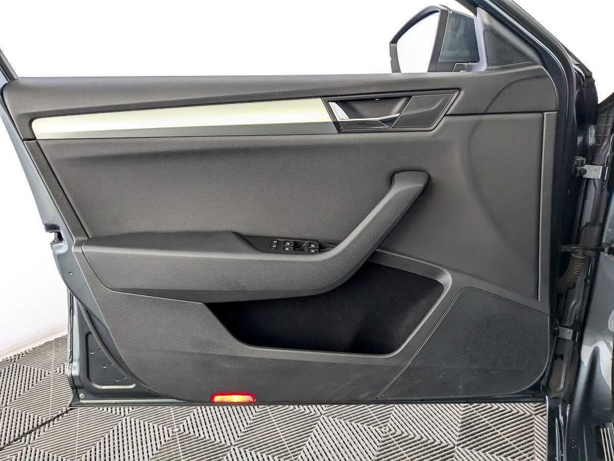 Купить Skoda Superb, 2019, 110 767 км.. Фото: #18