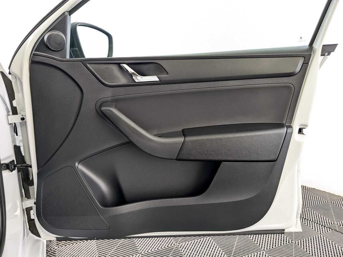 Купить Шкода Рапид, 2017, 180 415 км.. Фото: #22