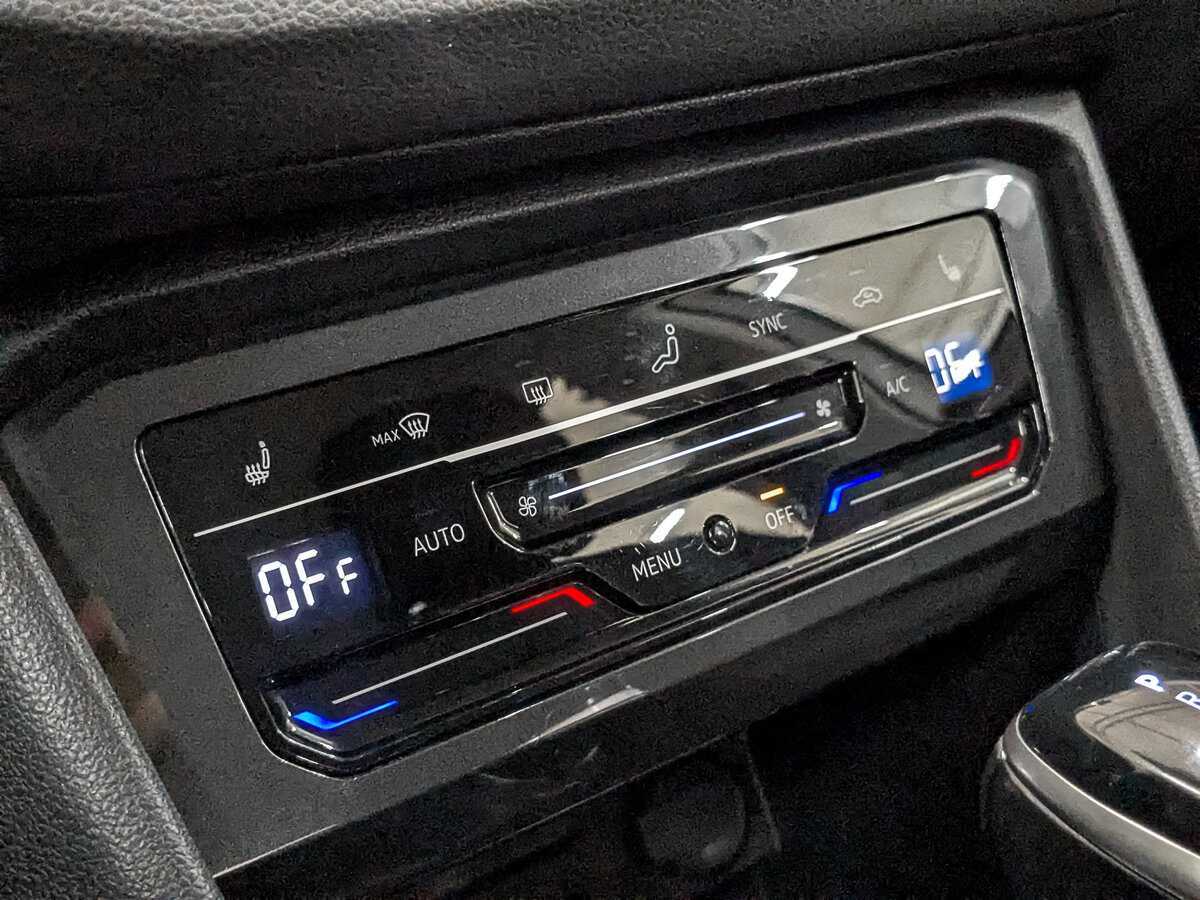 Купить Volkswagen Tiguan, 2021, 133 209 км.. Фото: #18