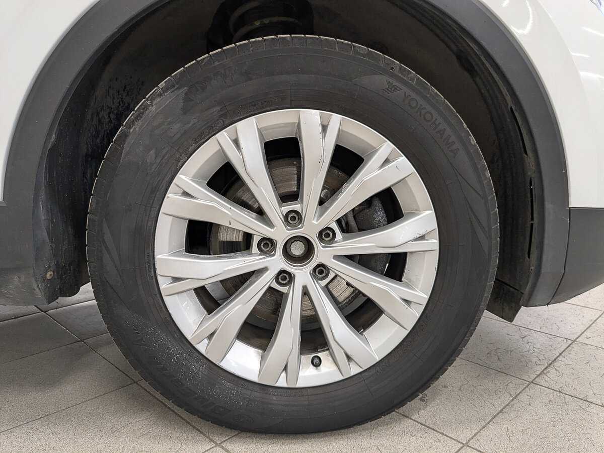 Купить Volkswagen Tiguan, 2021, 163 785 км.. Фото: #9