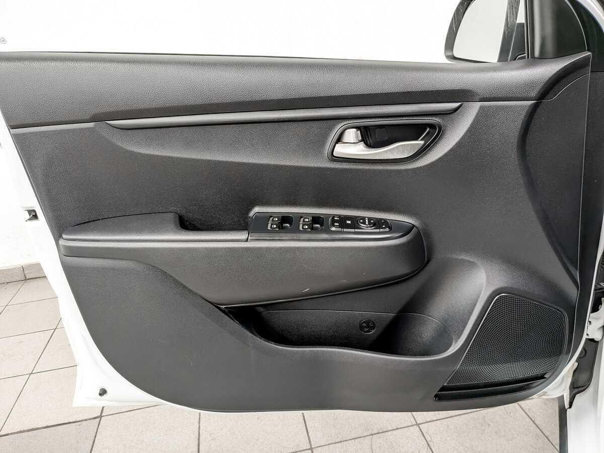 Купить Киа Рио, 2020, 190 928 км.. Фото: #18