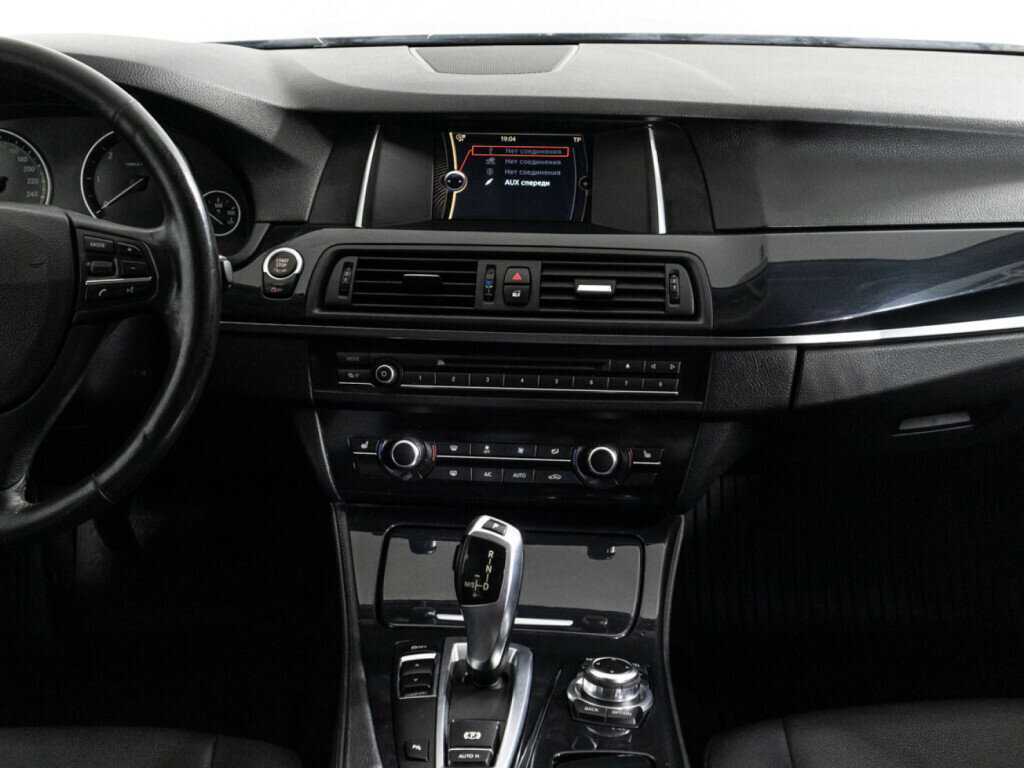 Купить BMW 5 серии, 2013, 220 295 км.. Фото: #12