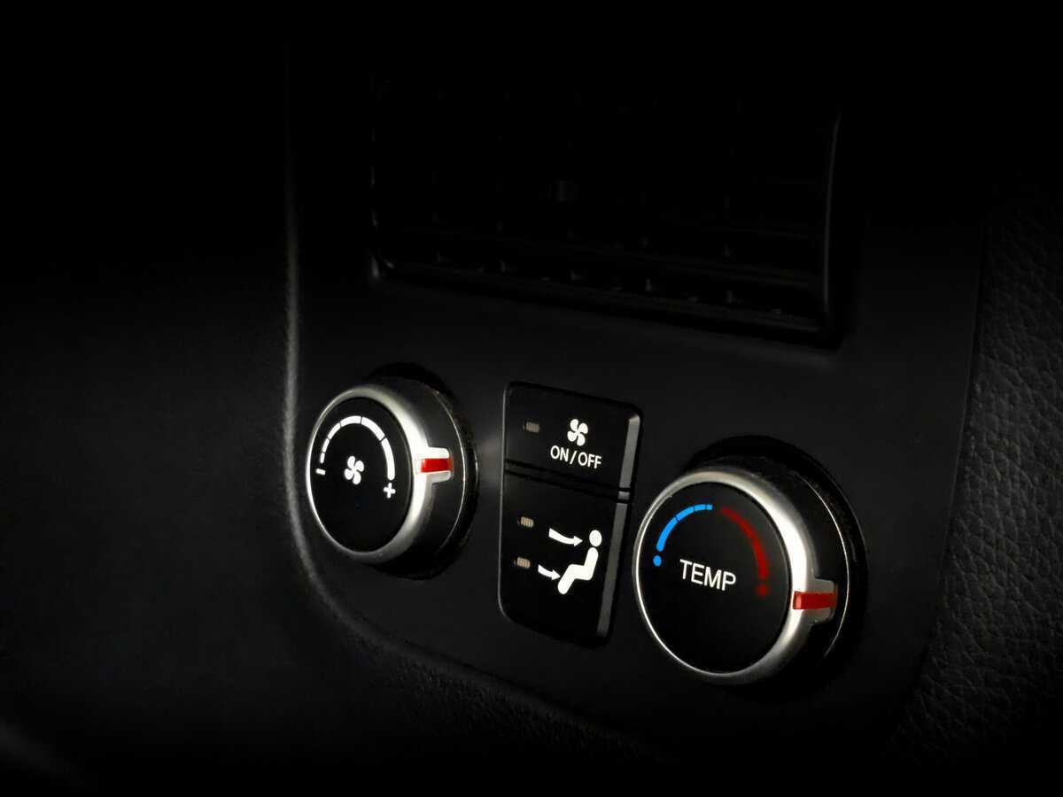 Купить Hyundai Santa Fe, 2015, 141 611 км.. Фото: #24